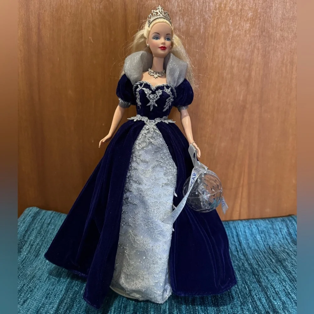 Millennium Princess Barbie Doll - Picture 6 of 6